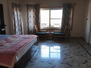 Villa - B'NEST By Baan Home Stay (Siloti Pant)