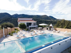 Pool - Beautiful 4-bedroom villa with AC Panoramic View (Corfu)
