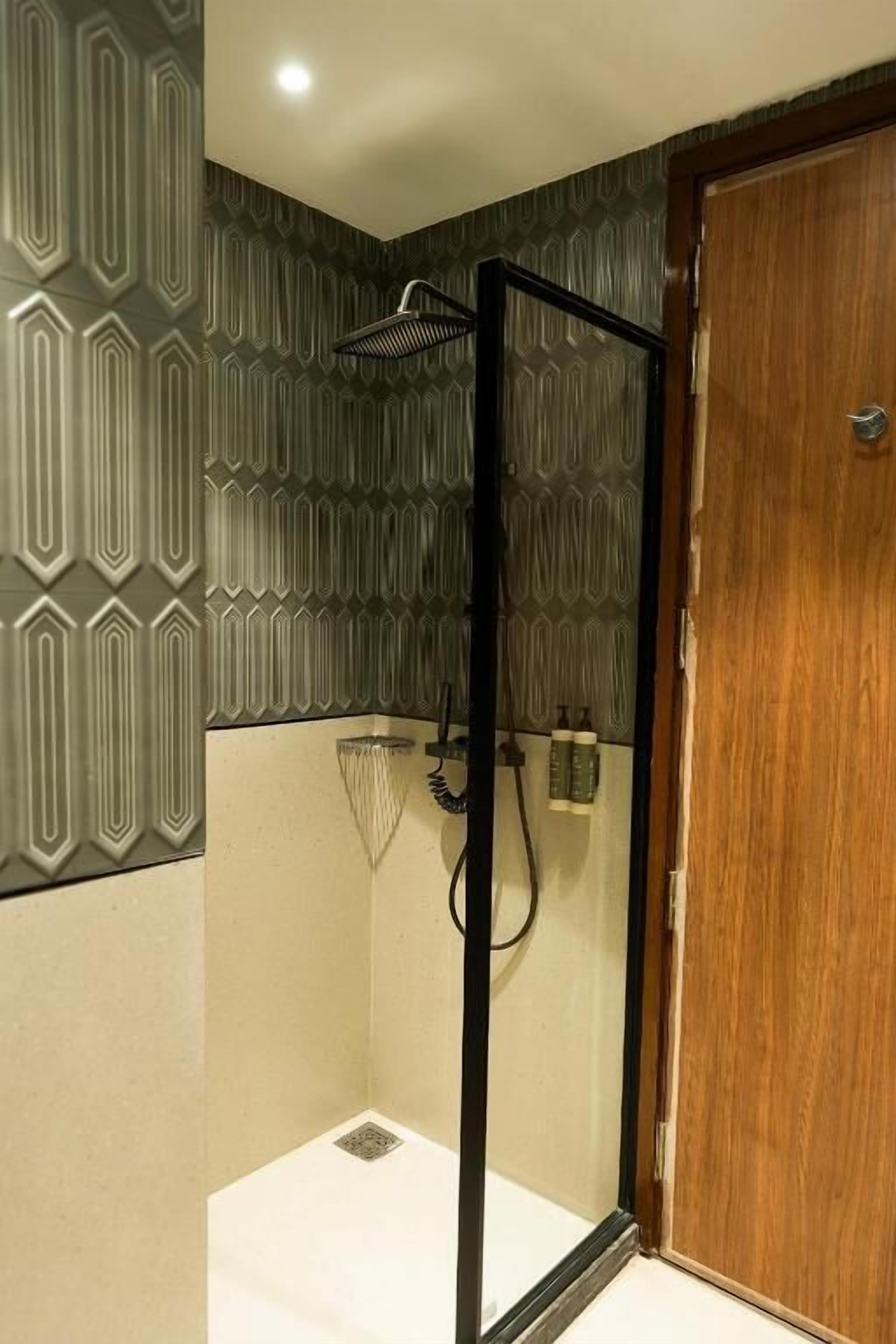 Deluxe Room | Bilik Mandi