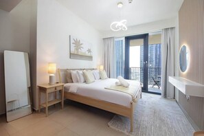 Free WiFi - Spacious 2BHK Boulevard Heights (Dubai)