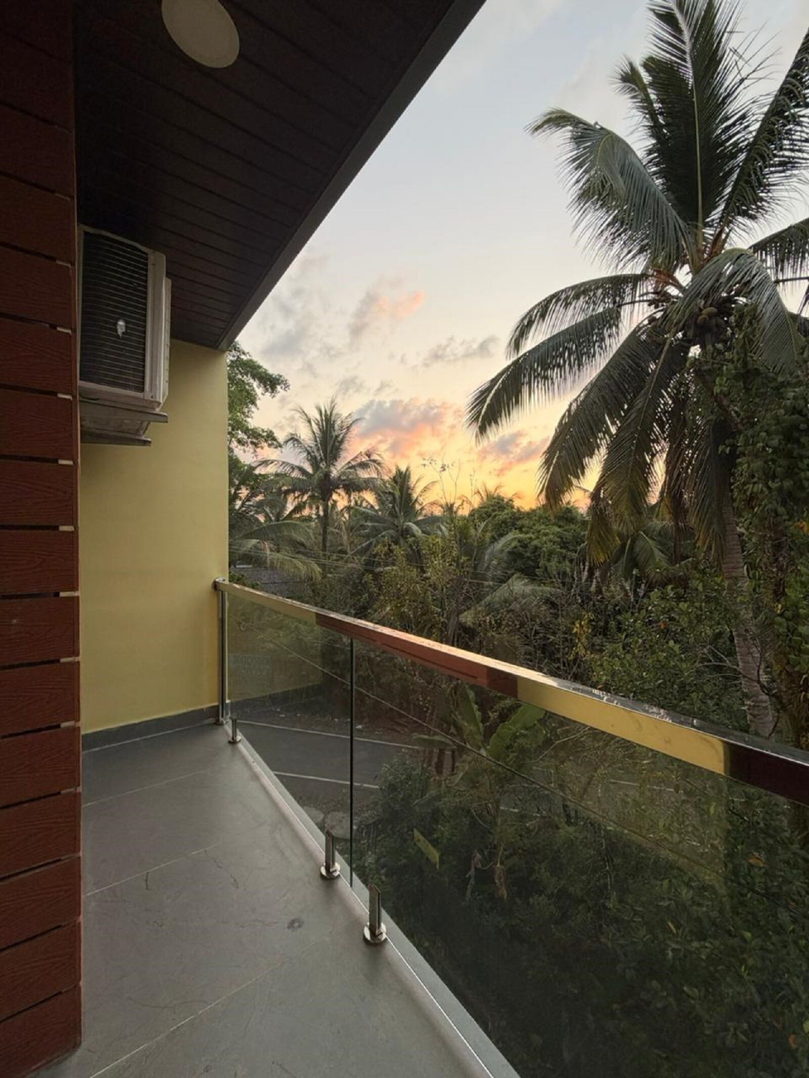 숙박 시설 구내