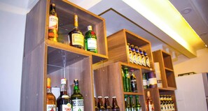 Doppia Comfort, vista lago | Bar (in loco)