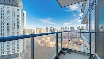 Studio – grand, balkong, byutsikt | Balkong