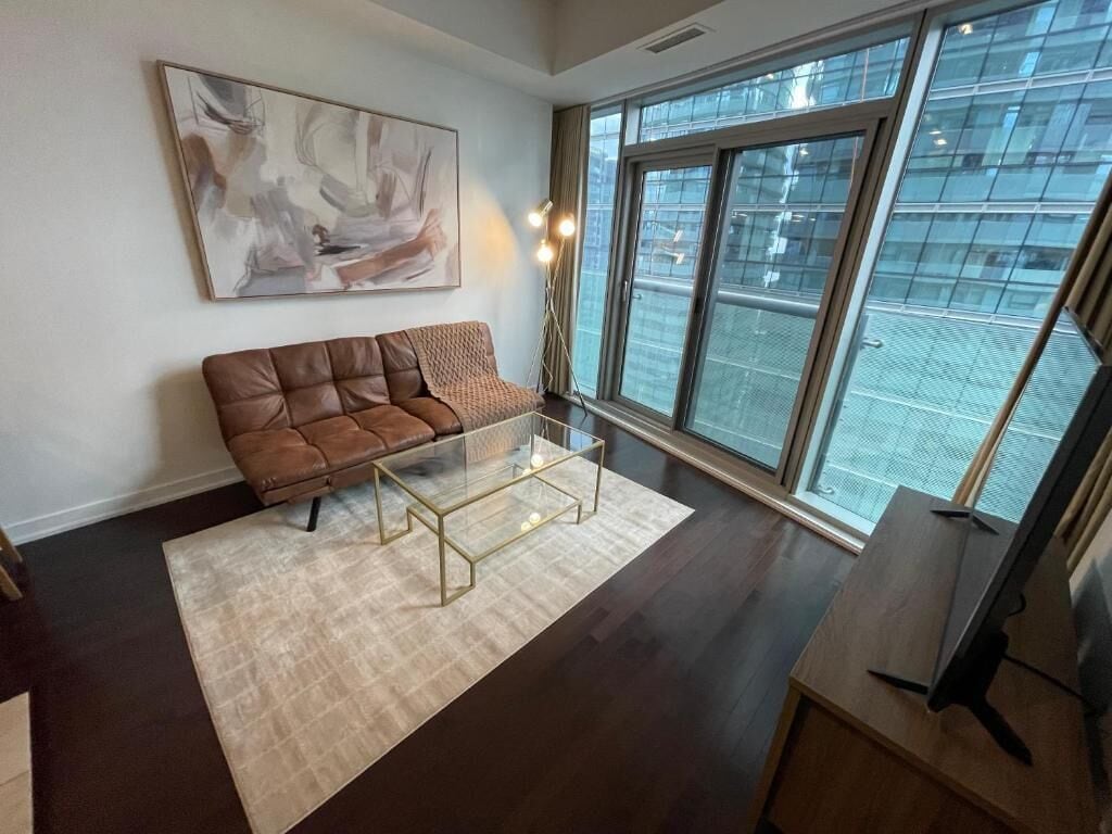 Superior Suite, City View | Living area