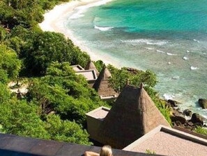 Beach - Vinpearl Resort And Spa Ha Long (Ha Long)