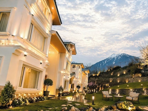 The Riviera Hotel Pahalgam