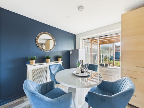 The Cotswold Haven | Modern 3-Bed Near Town