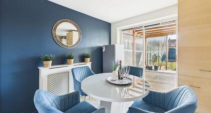 The Cotswold Haven | Modern 3-Bed Near Town