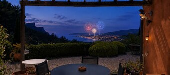 Exceptional villa in Cassis - Panoramic sea view & Calanques - Swimming pool