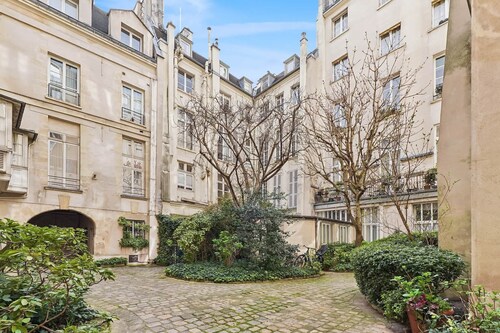 Charming 1BR on Ile Saint-Louis - Central Paris