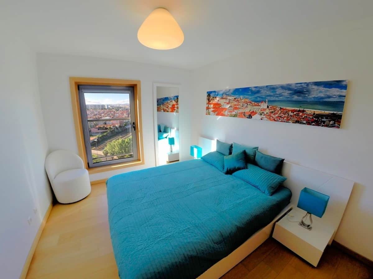 Double Bedroom equipped with a 'king size' bed and offering a beautiful view.