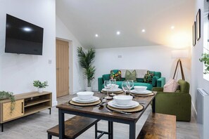 Dining - The Knutsford Loft | Central & Stylish Stay (Cheshire East)