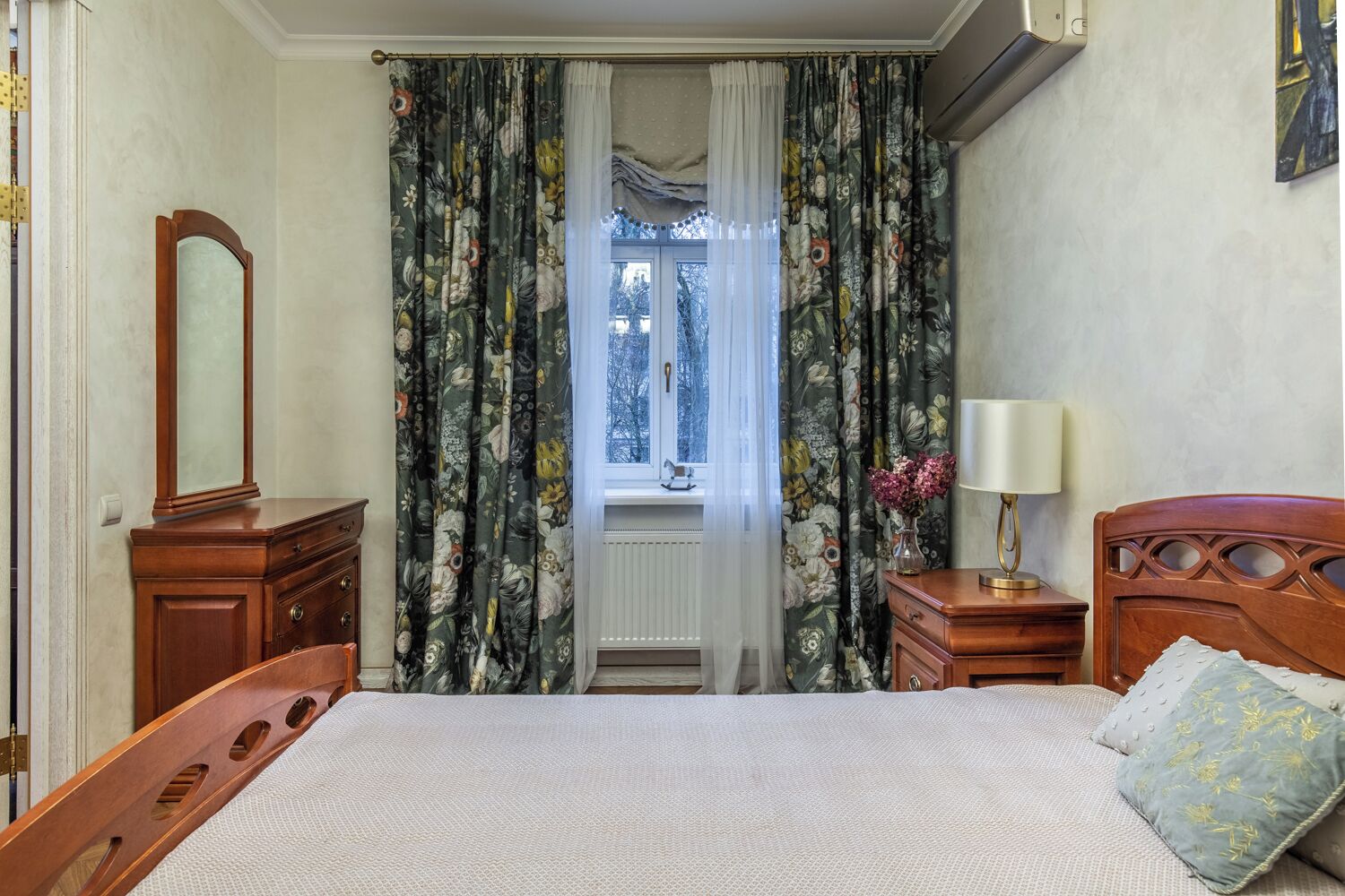 Condo Prestigio, balcón, vista al patio