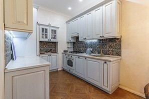 Signature Condo, Balcony, Courtyard View | Private kitchen - Designer Apartment on Victory Square (Minsk)