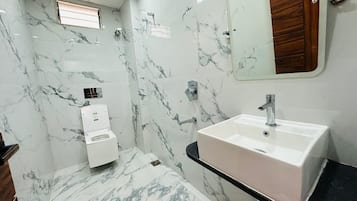 Double Room, City View | Bilik Mandi