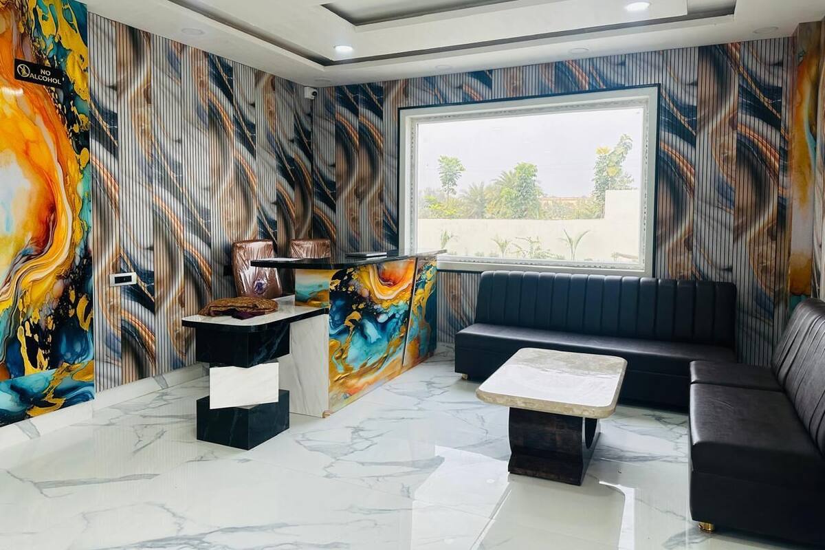 Double Room, City View | Lobby