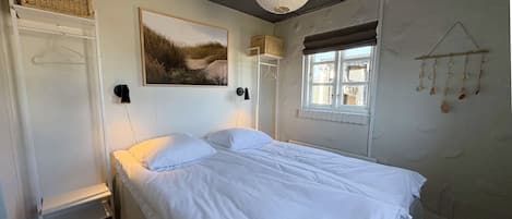Chambre Double, salle de bains commune (Ground Floor)