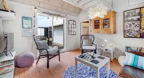 Double Room, Shared Bathroom | Lounge - Æ' Quinta (Thisted)