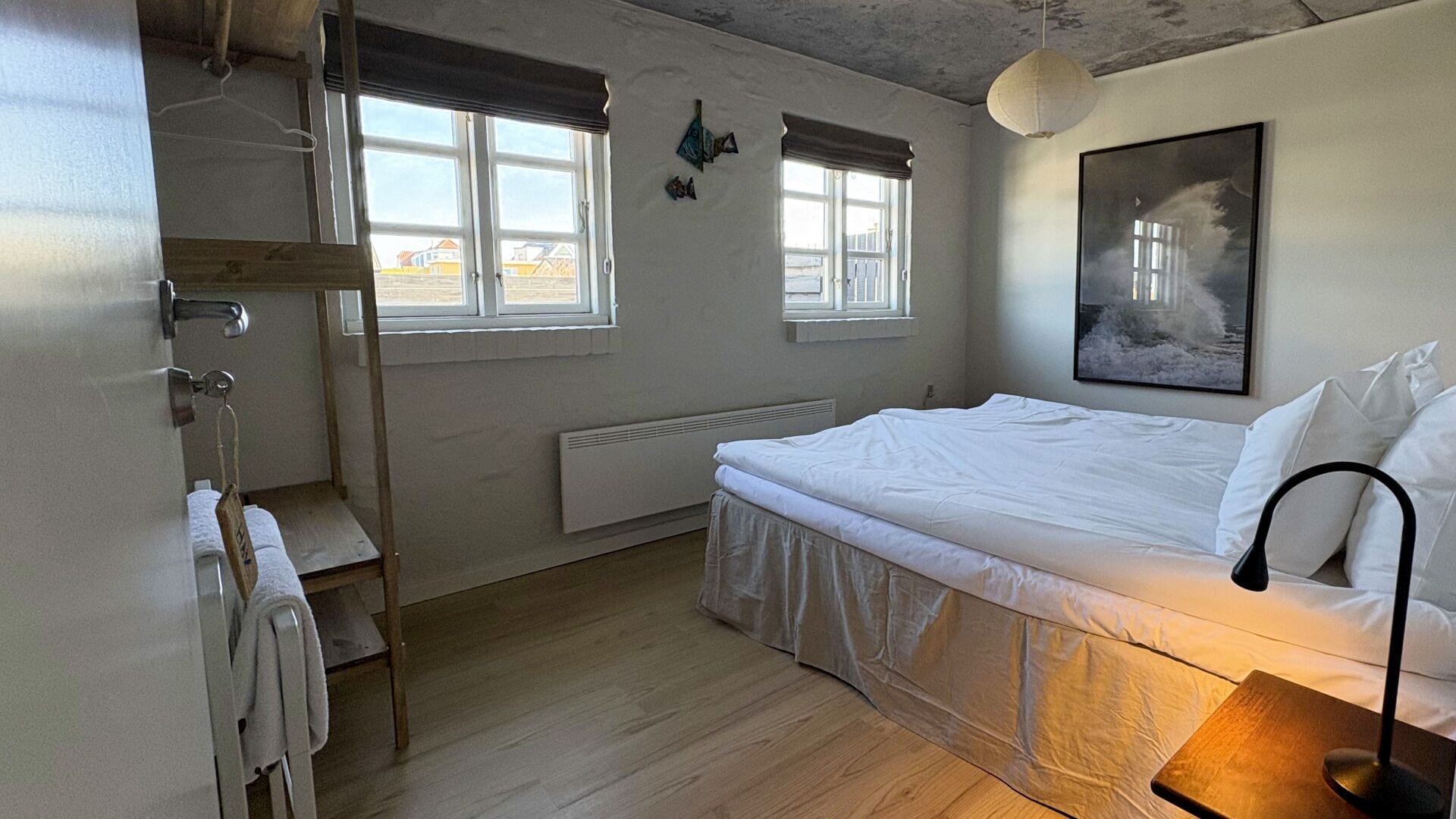 Double Room, Shared Bathroom | Free WiFi