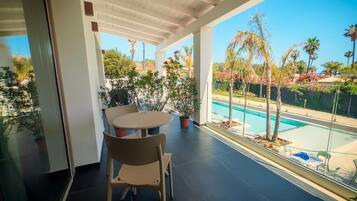 Double Room, Sea View | Outdoor dining