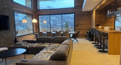 CHALET 1480 BREATHTAKING VIEWS AND TOP-OF-THE-RANGE AMENITIES IN VAL D'ALLOS