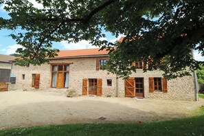Exterior - Large self-catering cottage ideal for a large family (sauna, spa, heated pool). (Saint-Sylvestre)