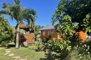 Property grounds - Fleurs & Zen bungalow at Sofaïa, in the hills above Sainte-Rose. (Sainte-Rose)