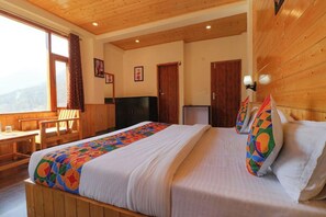 Deluxe Room - Viceroy Hotel Manali (Pangan)