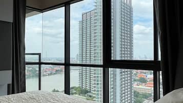 Condo, 2 Bedrooms, Accessible