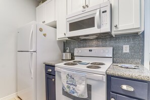Apartment (2 Bedrooms) | Interior - 1 Block to Beach: South Padre Condo w/ Pool Access (South Padre Island)