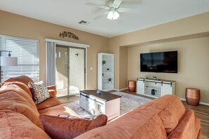 Interior - Community Perks! Golfers Oasis in San Tan Valley (San Tan Valley)