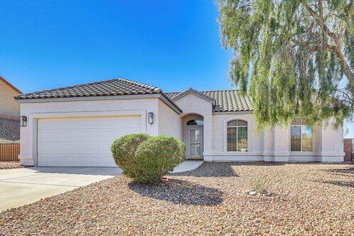 Desert Getaway w/ Serene Views in Bullhead City!