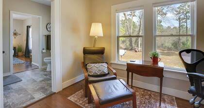 Walk to Fishing Pond! Wooded Montgomery Retreat