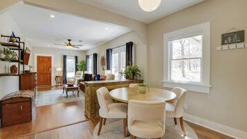 Casa (2 Bedrooms) | Interior