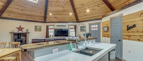 Casa (2 Bedrooms) | Interior