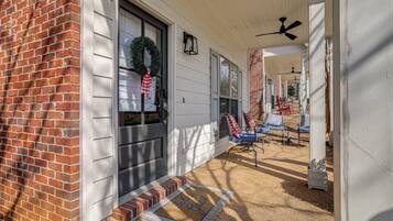 House (2 Bedrooms) | Bahagian dalam