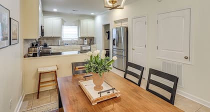 Walk to Ole Miss! Hilltop Oxford Home w/ Patio