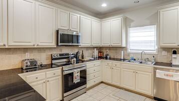 House (2 Bedrooms) | Bahagian dalam