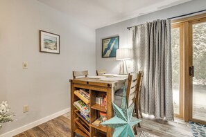 Interior - < 1 Mi to Peninsula State Park: Central Condo (Fish Creek)