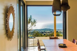 Dining - Dream villa overlooking turquoise waters and sunsets (ILE ROUSSE)