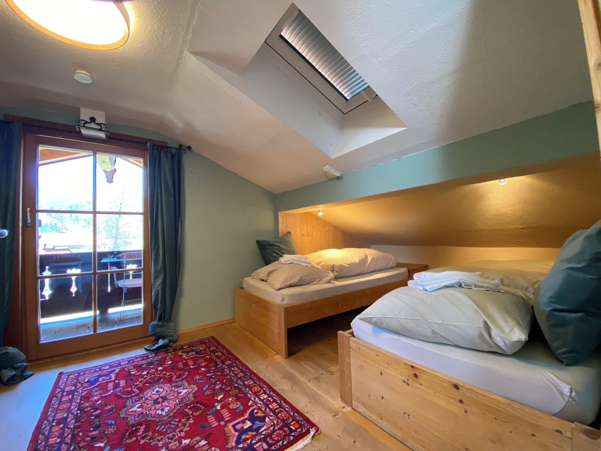 3 chambres, fer et planche à repasser, draps fournis