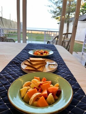 Double With Balcony Room ( Lower Sea View Room) | Food and drink - The Coastal Agonda (Canacona)