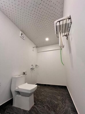 Deluxe-dobbeltværelse - balkon - havudsigt | Badeværelse