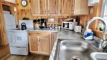 Villa, 3 Bedrooms | Private kitchen