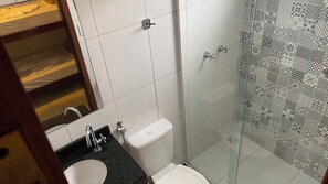 Bathroom - Pousada Santa Inês (Cachoeira Paulista)