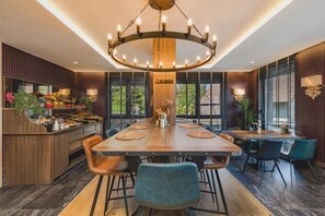 Studio | Restauration