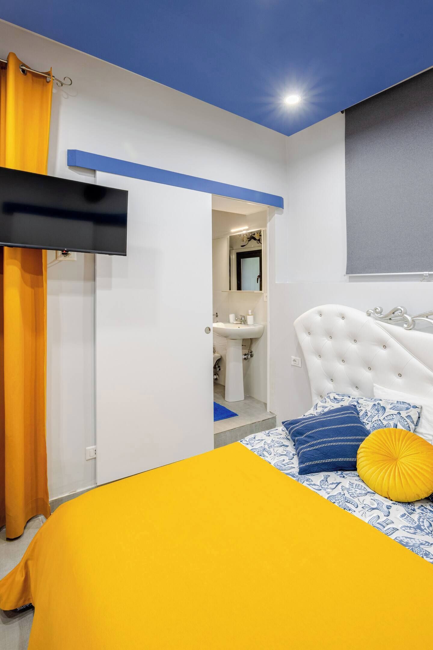 1 slaapkamer, een strijkplank/strijkijzer, gratis wifi, beddengoed