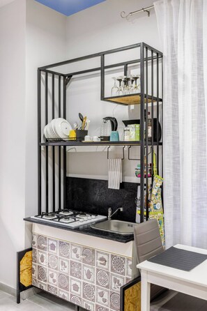 Microwave, stovetop - Harmony Living - Massimo Studios Theater - Old Town (Catania)