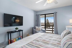 4 bedrooms, free WiFi, bed sheets - 4BR Pool Access, Near Nubs Nob and Petoskey (Harbor Springs)