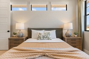 8 bedrooms, desk, iron/ironing board, travel crib - The Boardwalk: Private Pool + Desert Color Lagoon (St. George)